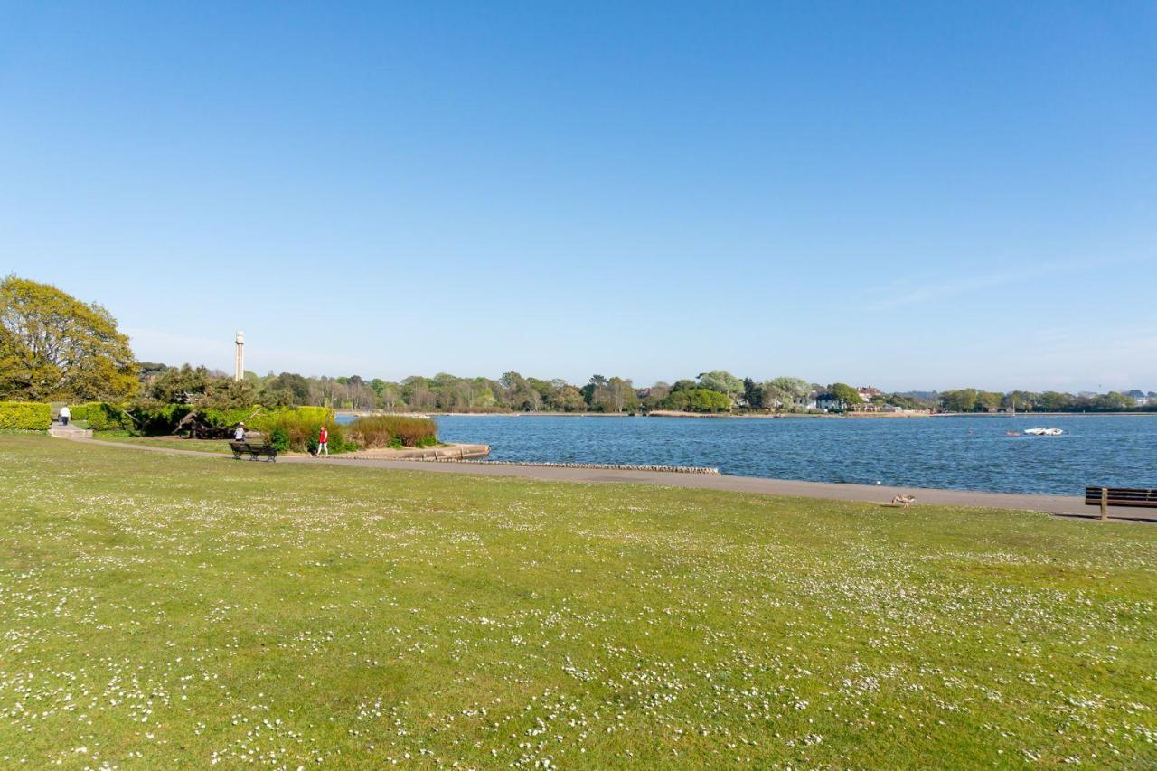 Park Lake View Poole Luaran gambar